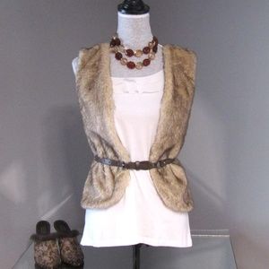 NEW Beautees Knit & Faux Fur Vest w/ Belt Size M